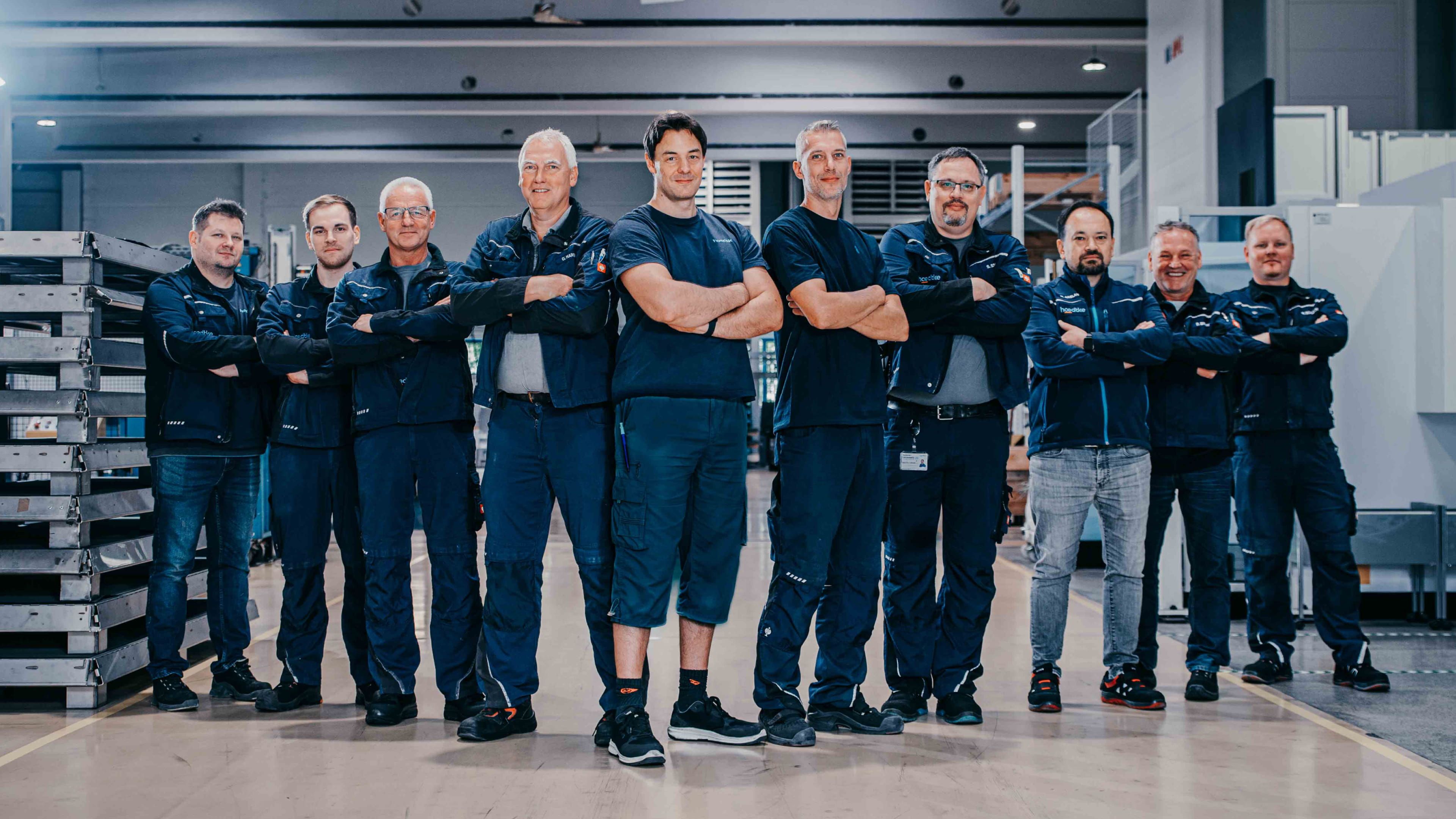 Hoedtke_teamfoto_fertigung.jpg