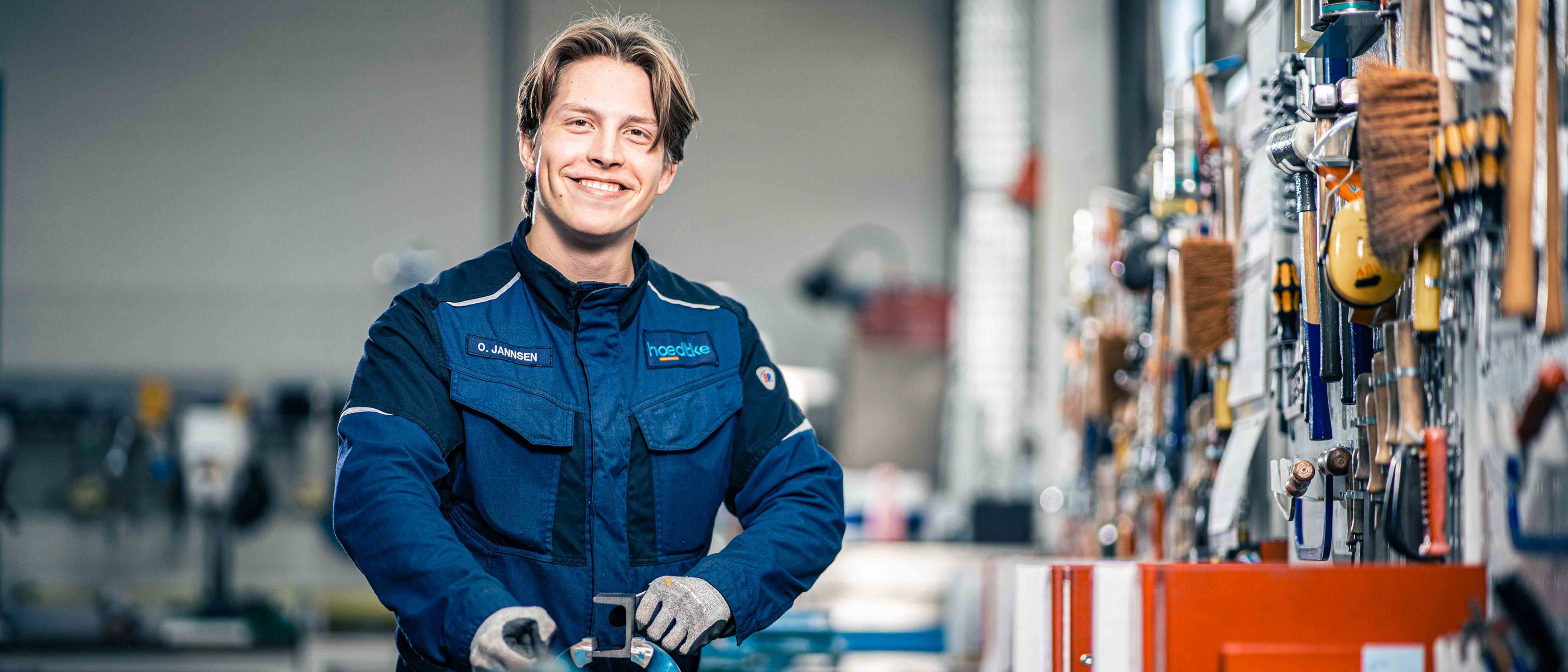 hoe_Ausbildung_Hero_Image_21x9.jpg